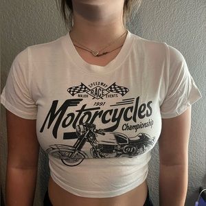 White graphic crop top, size lg